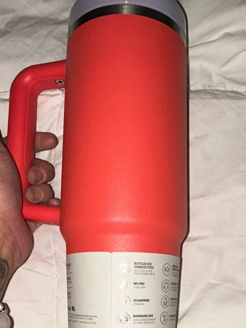 Stanley Red Quencher H2.0 Travel Tumbler with Handle - Picture 3 of 5